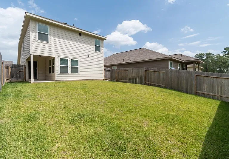 405 N Meadows Dr — Photo 5