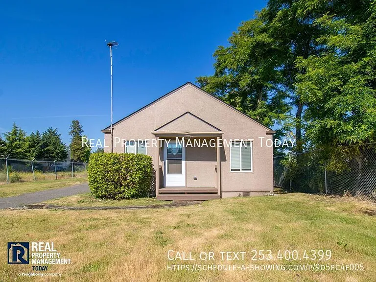 8420 1/2 S Tacoma Way #1 — Photo 1