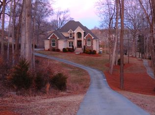 7996 Near Fogleman Way, Oak Ridge, NC 27310