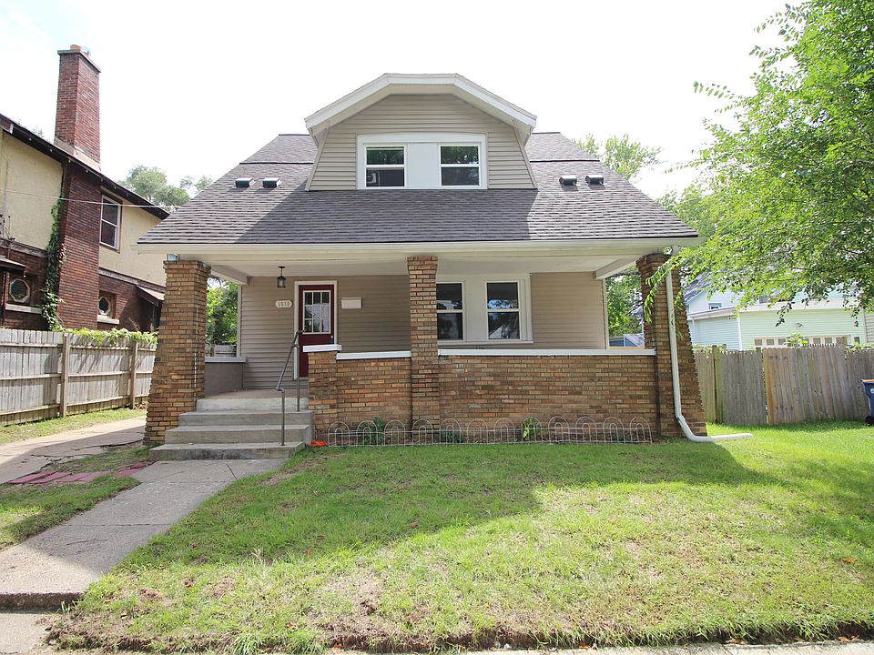 1st image of 1010 Prince St SE