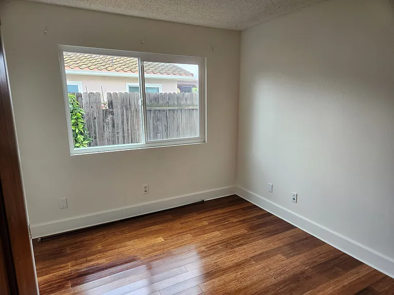 Santa Anita St — Photo 18