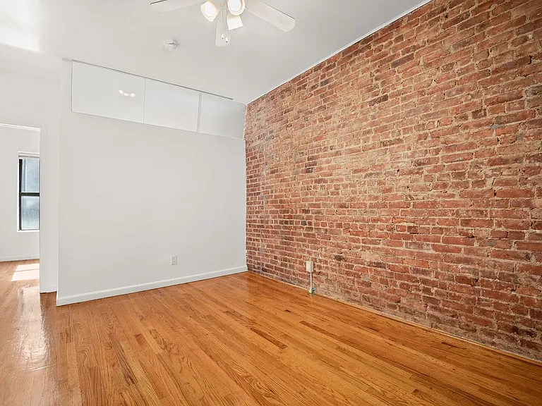 449 W 48th St #3W — Photo 5