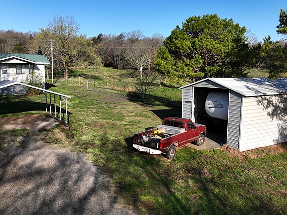 3rd image of 2880 County Road 501
