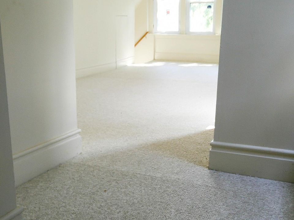 Entryway view to Living Room