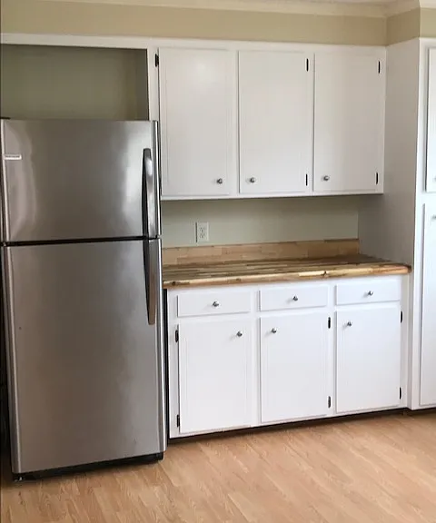 698 Florida Dr — Photo 14