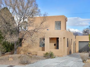 624 Monroe St SE, Albuquerque, NM 87108