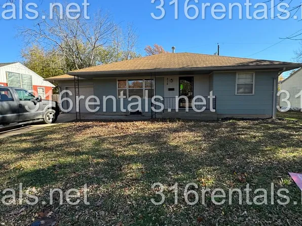 816 Spruce St, Newton, KS 67114