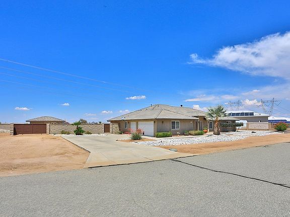 3rd image of 12446 Wild Rose Dr