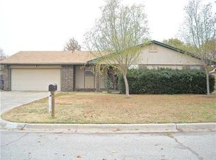 2805 Meyer Dr, El Reno, OK 73036