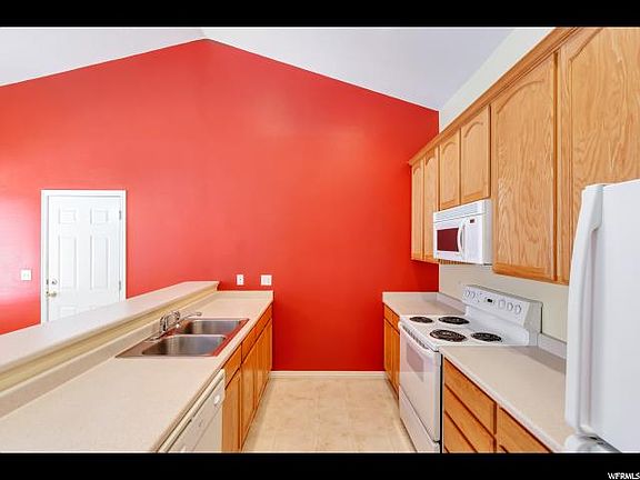 4th image of 7079 S Brittany Town Dr