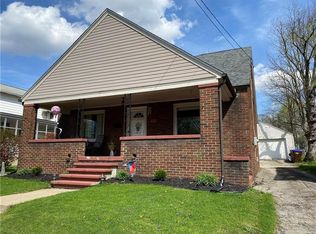 154 Elm Ave, Sharon, PA 16146
