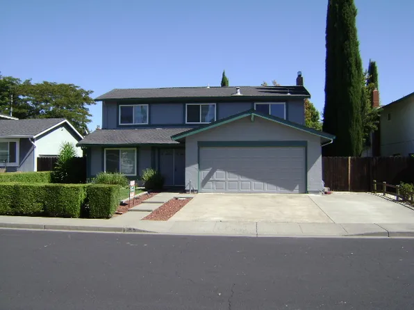 183 Clayton Cir, Vacaville, CA 95687