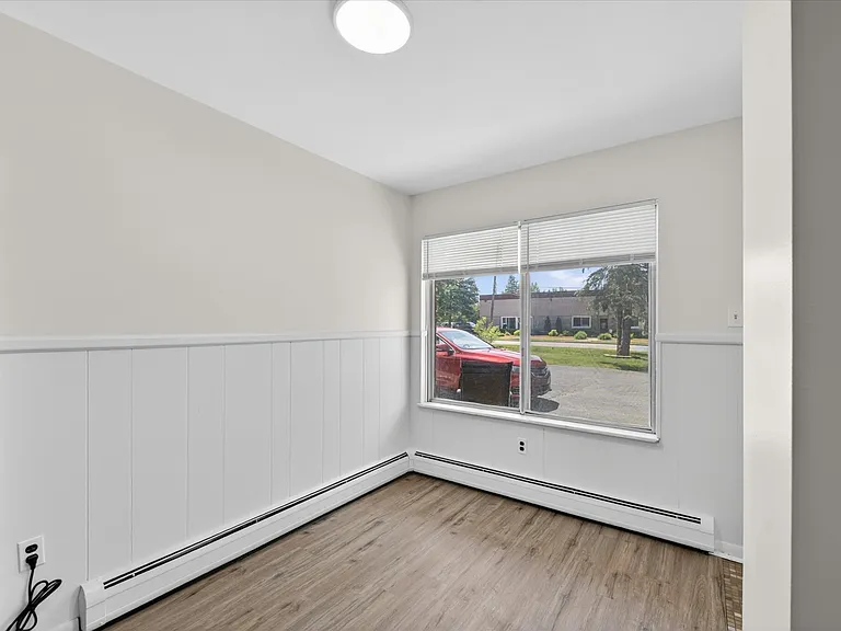 151 E McHattie St — Photo 15