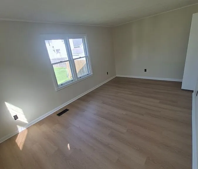 2717 Dakota Ave — Photo 9