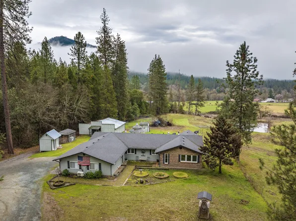 10049 E Evans Creek Rd, Rogue River, OR 97537