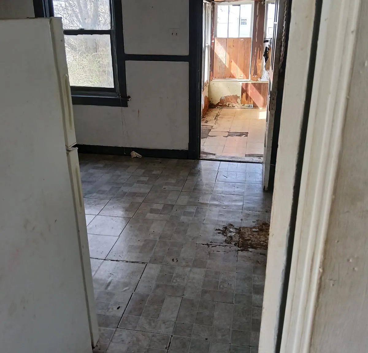 2 bed, 912 sqft, $700 — Photo 3