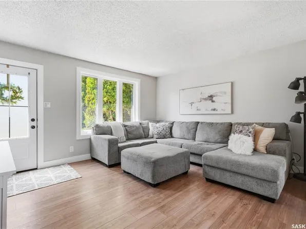 122 Montreal AVENUE S, Saskatoon, SK S7M 3K8