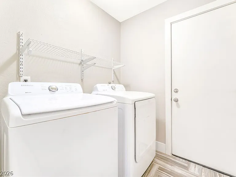 1713 Barnard Dr — Photo 25