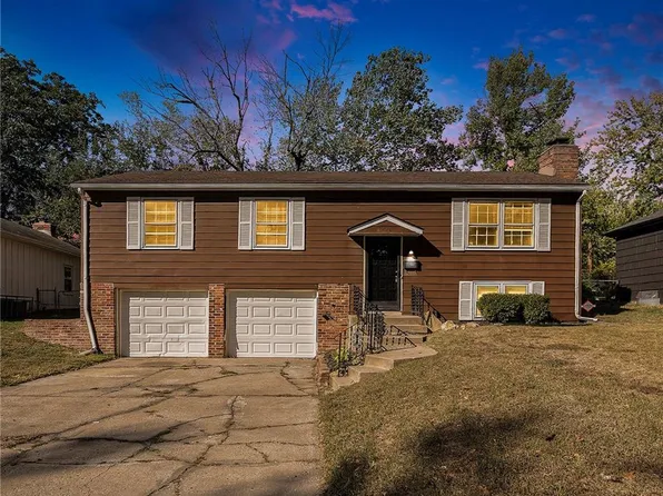 8720 Stark Ave, Kansas City, MO 64138