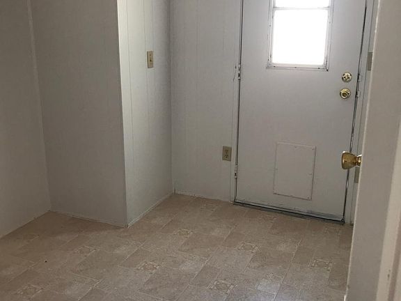 2nd image of 9372 Mesa Rd
