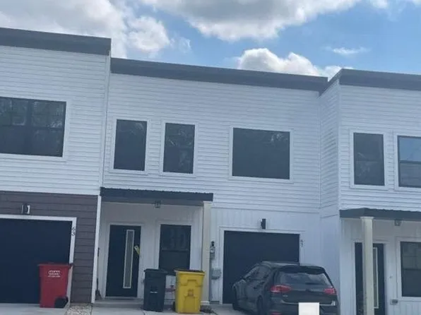 67 Dow St, Bunker Hill, WV 25413