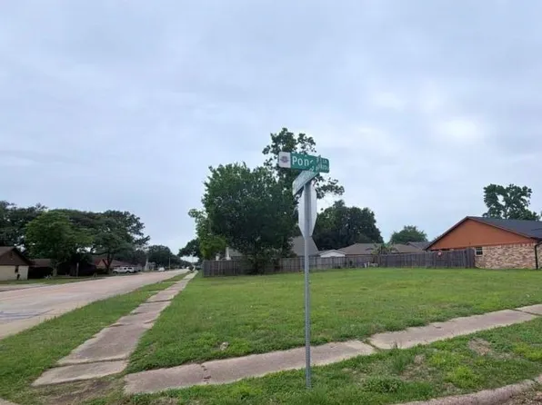 4322 Ponca St, Pasadena, TX 77504
