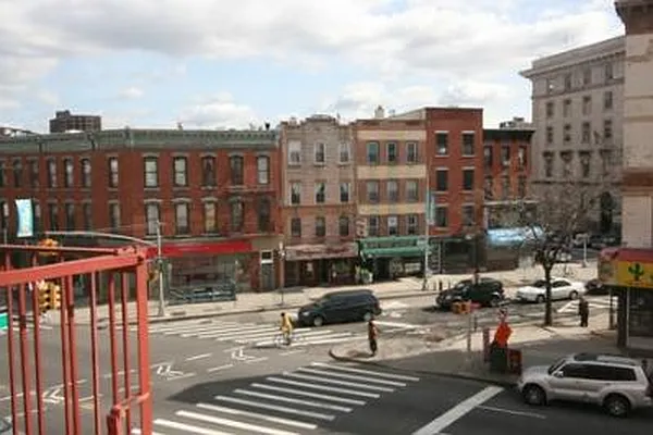 Rented by Corcoran | media 39