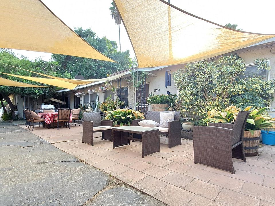 1st image of 12956 Burbank Blvd
