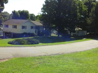 2448 Belshire Dr, Conover, NC 28613