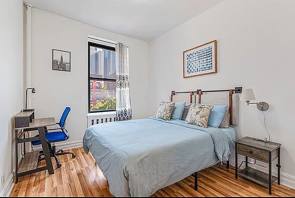 1st image of 400 W 47th St APT 2B