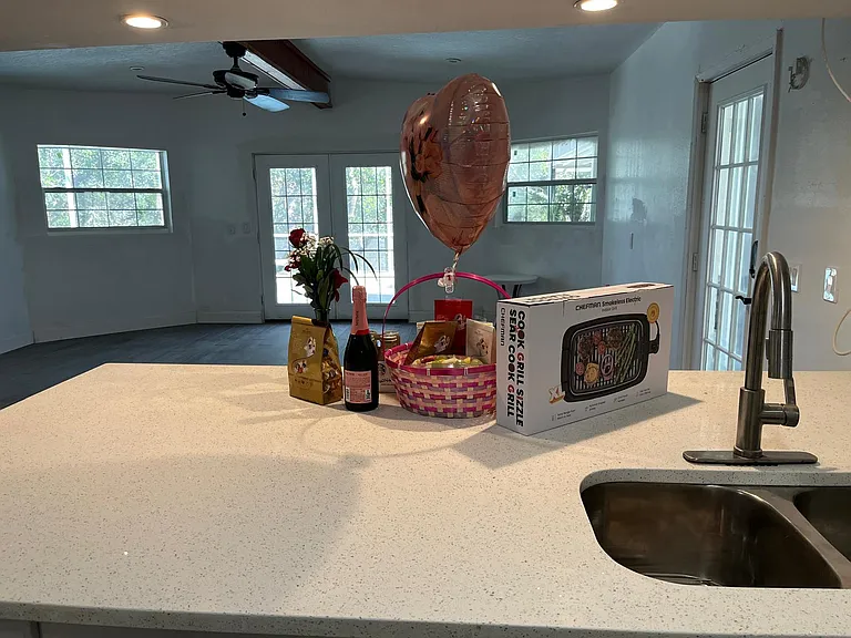 836 Seabreeze Dr #A — Photo 12