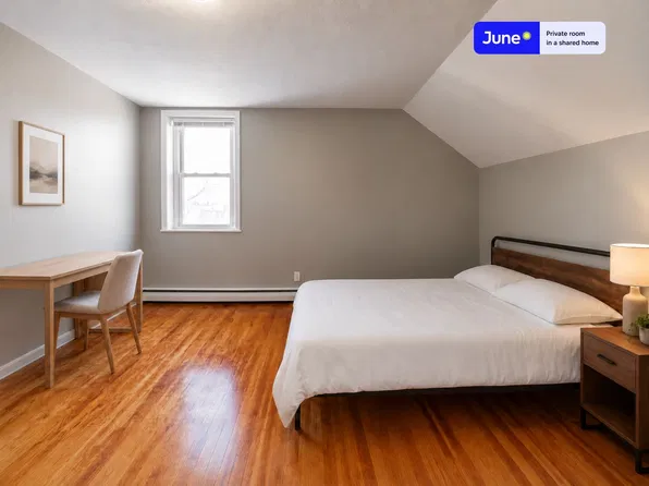 14 Bacon St, Newton, MA