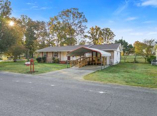 122 Belmeade Dr, Rossville, GA 30741