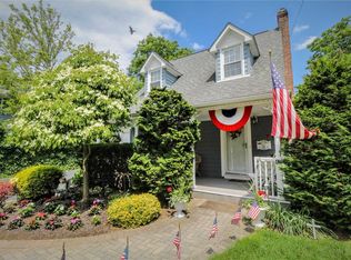 42 Grand Central Ave, Amityville, NY