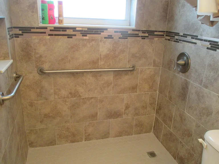 2715 Emory Dr E #C — Photo 16