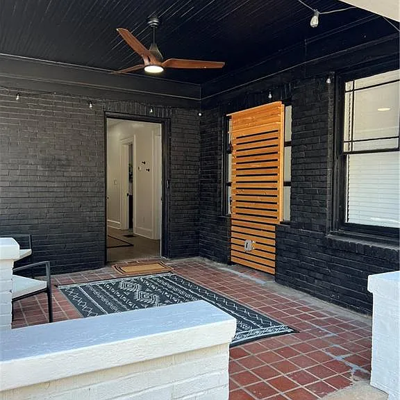 1474 Beecher St SW — Photo 3