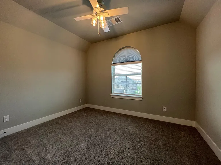 1317 Thrasher Dr — Photo 26