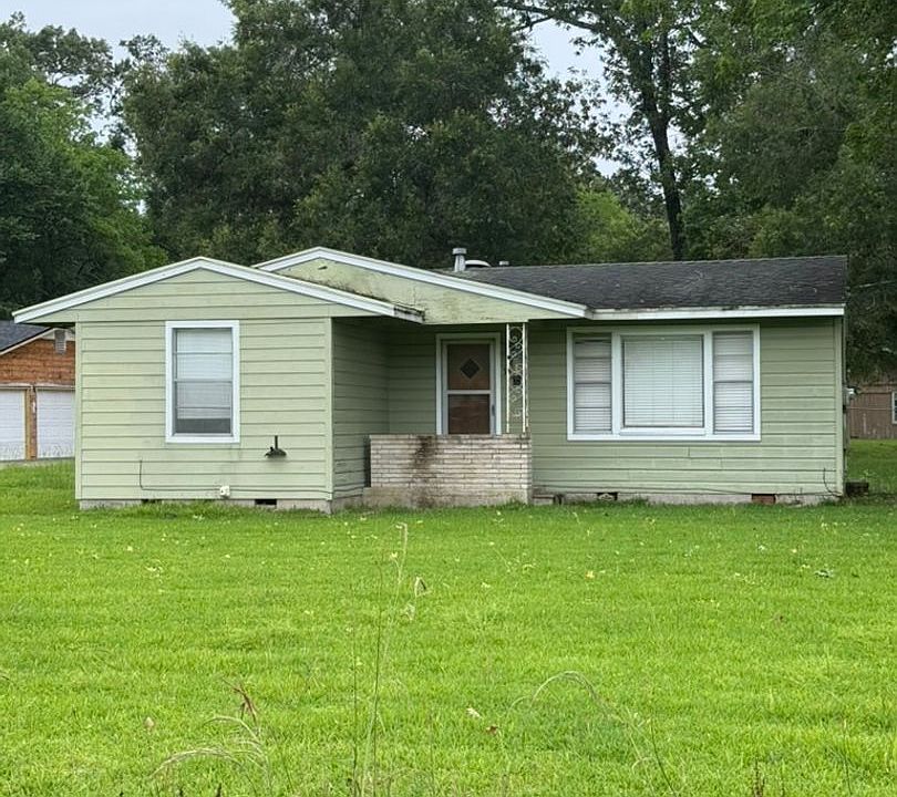 1st image of 3441 Little Cypress Dr