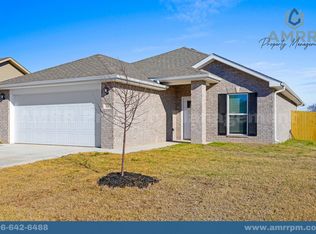 122 SW Vanessa St, Gentry, AR 72734