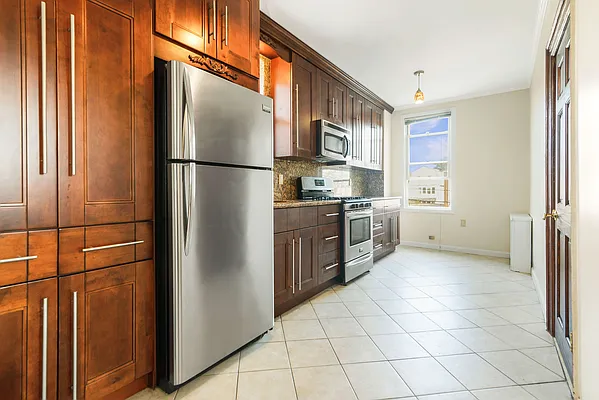 Rented by Compass | media 14