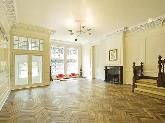 Sold by Sotheby's International Realty | media 1