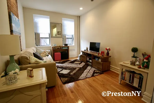 Rented by JM Preston Properties LLC | media 23
