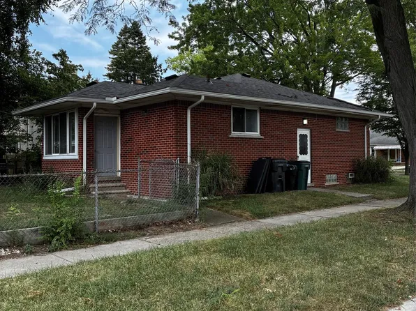 24601 Ridgedale St, Oak Park, MI 48237