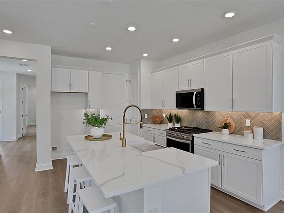 7th image of this home