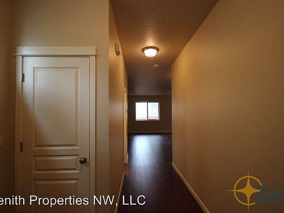 3rd image of 7317 NE 31st Ave