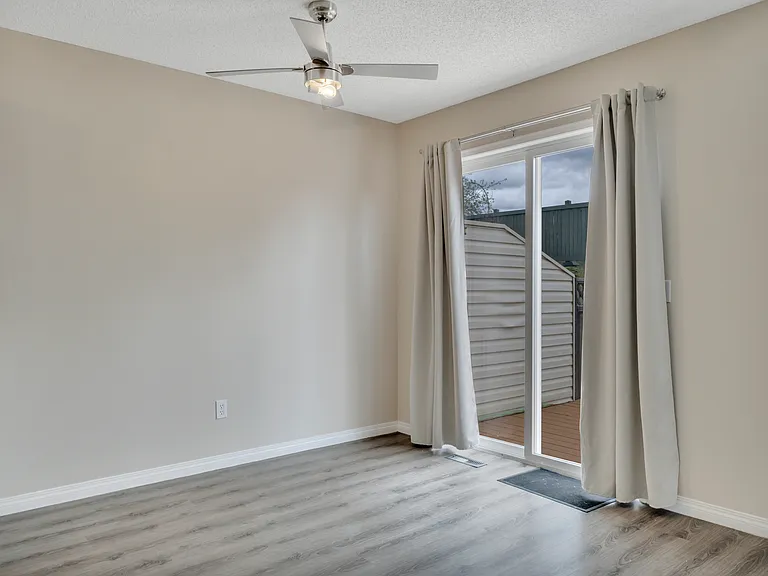 37 Vaughn Ave #37 — Photo 14