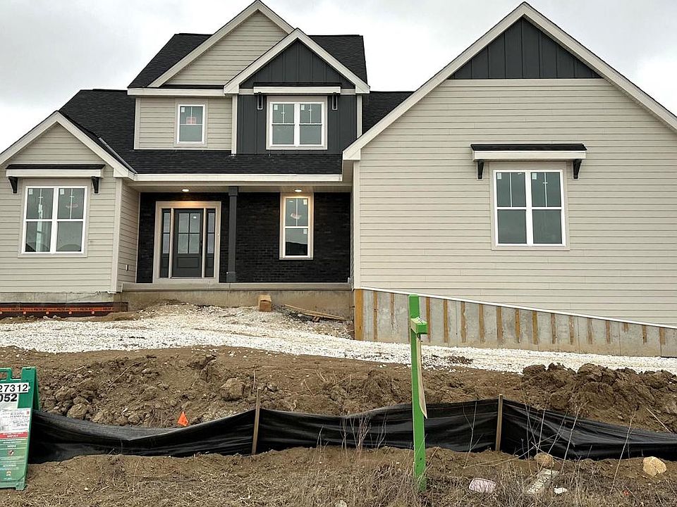 1st image of N58W27312 Orchard Hill DRIVE