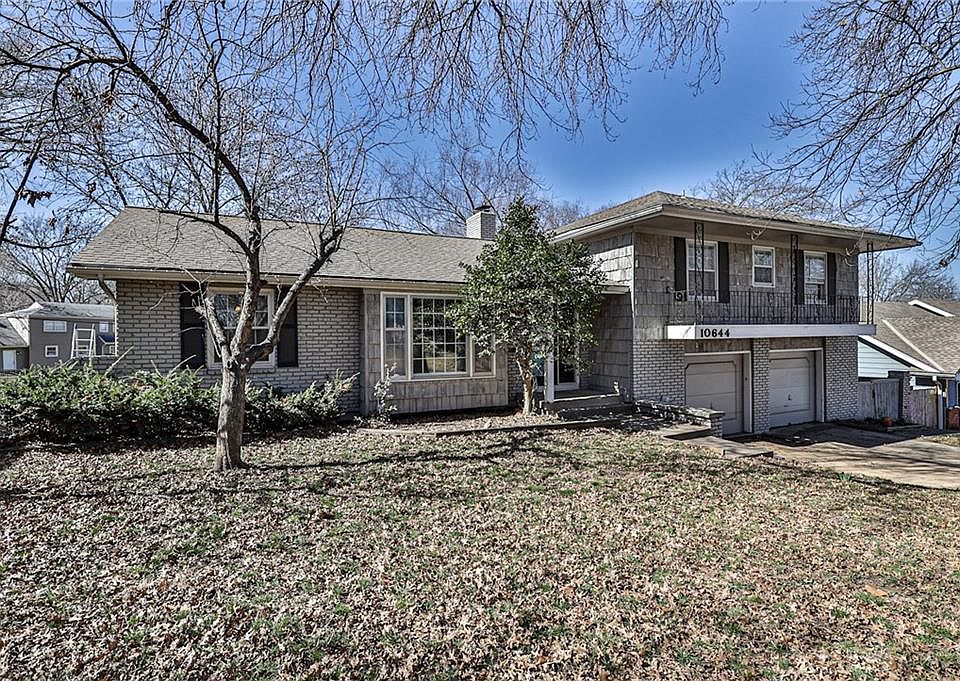 10644 Bridlespur Dr, Kansas City, MO 64114 Zillow