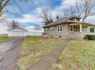 10578 Sunnyland Rd, Farmer City, IL 61842