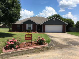 1632 Westoak Cir, Ardmore, OK 73401